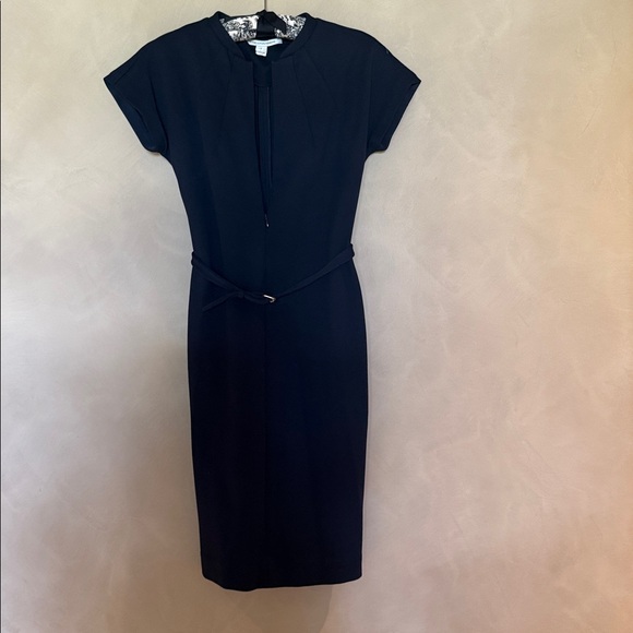 Diane Von Furstenberg Dresses & Skirts - Diane Von Furstenberg Zip Front Sheath Dress size 2